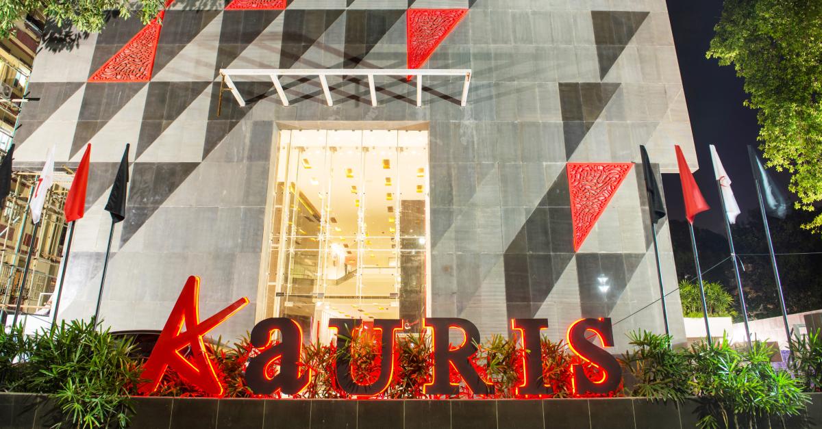 Hotel Aauris Best Modern Luxury Hotel in Kolkata City