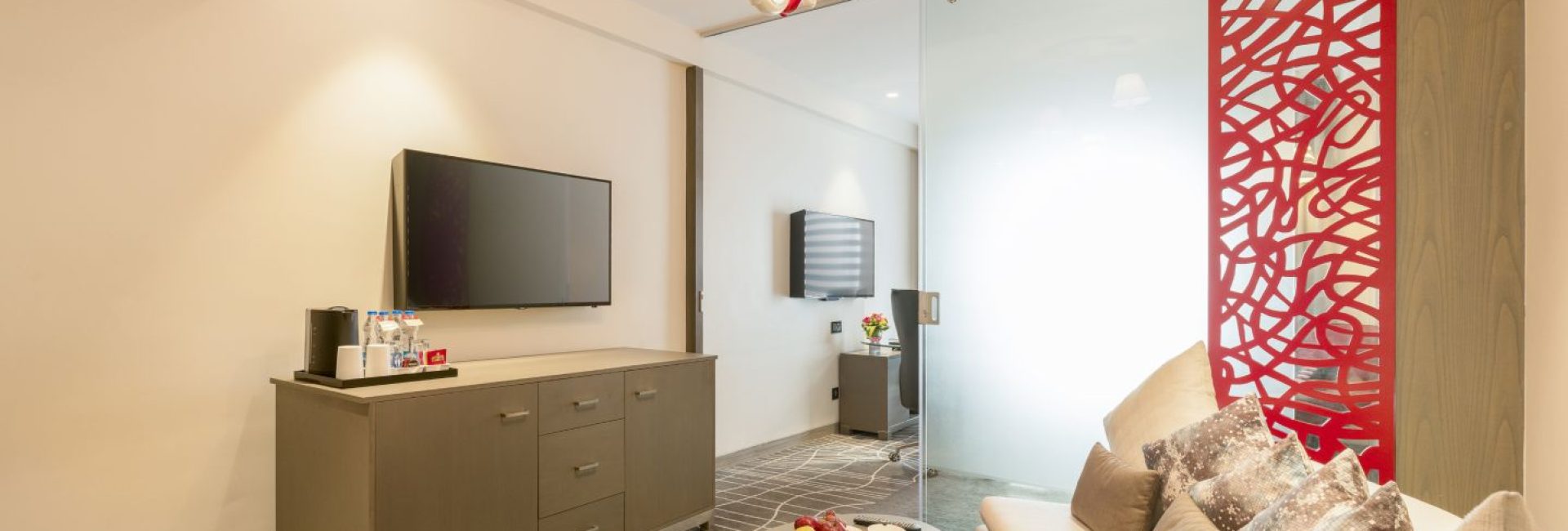 Aauris Suite