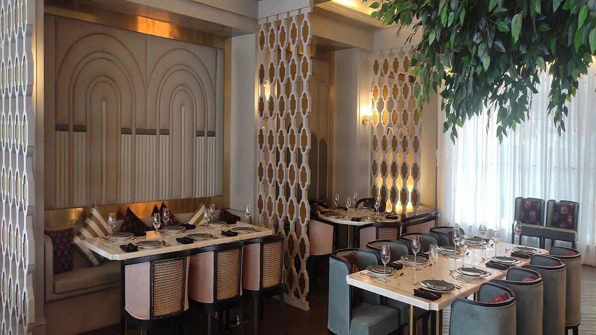 Sunset Dining Experiences in Central Kolkata